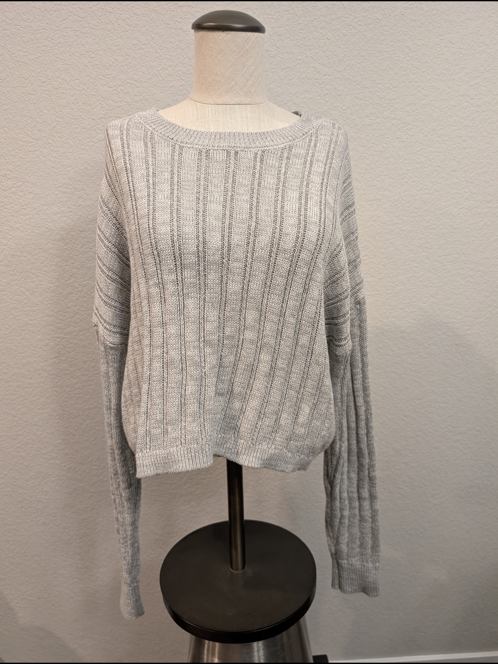 Aeropostale Sz XL Light Gray Ribbed Scoopneck Sweater